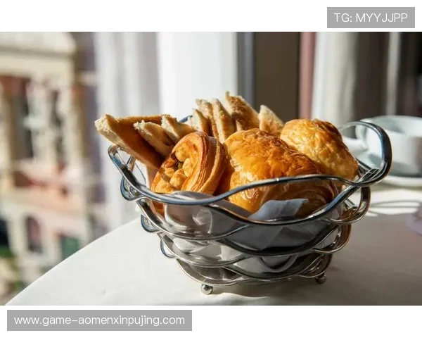 澳门皇家赌场周边旅游攻略推荐最佳住宿、交通及美食指南让你的旅程更加完美